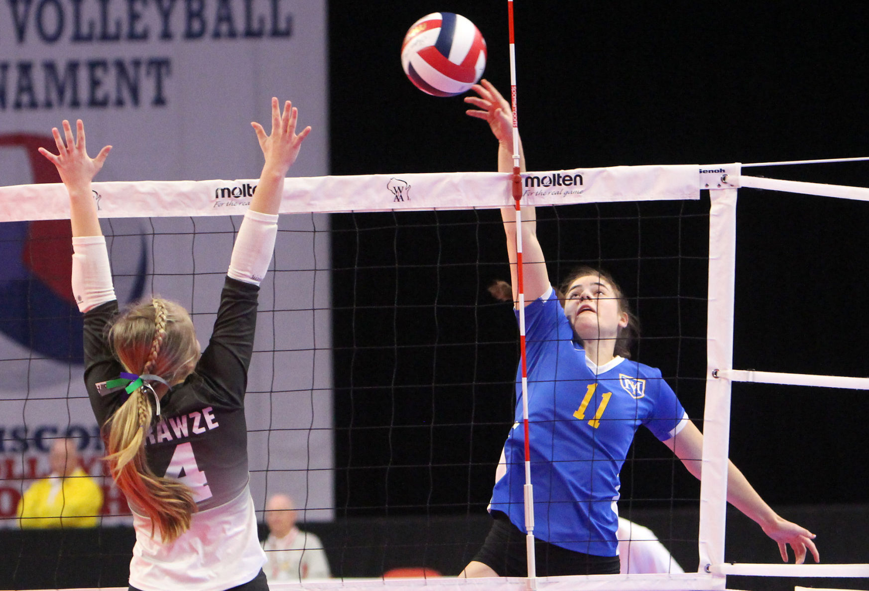 Division 4 state volleyball championship: McDonell vs Wabeno/Laona 11-6-21